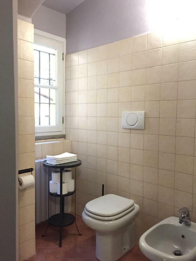 Cosy Apartment 2 Minutes From Duomo Milan Exterior photo