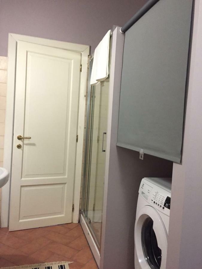 Cosy Apartment 2 Minutes From Duomo Milan Exterior photo
