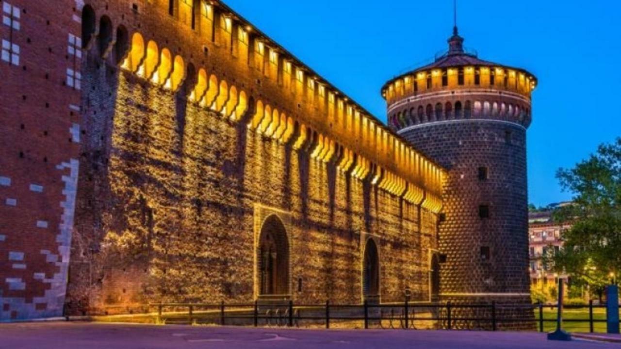 Cosy Apartment 2 Minutes From Duomo Milan Exterior photo